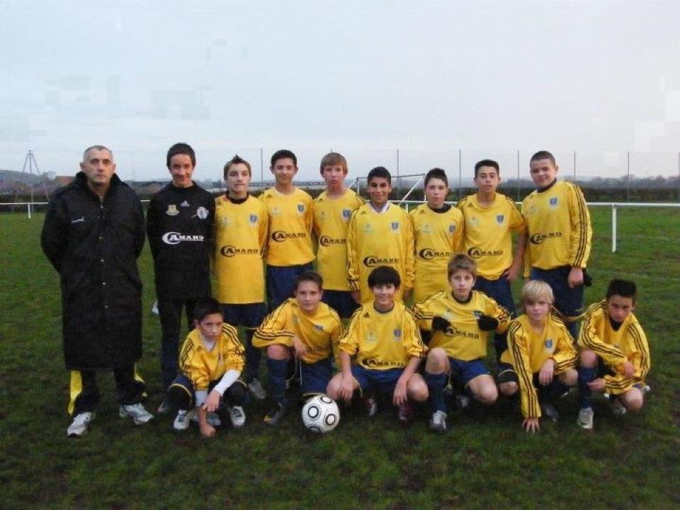 L'équipe U14 victorieuse de St Marcel 3-1 à VF. (sponsor maillots Bernard Canard)