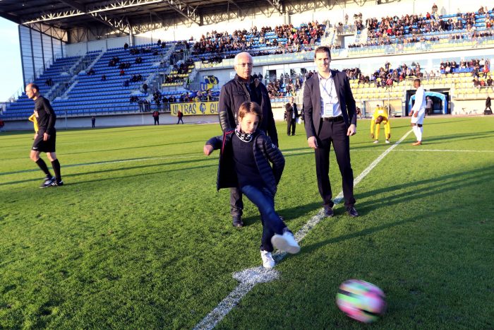 merevis-consulting-fcg-gueugnon-ballon-match-jean-laville